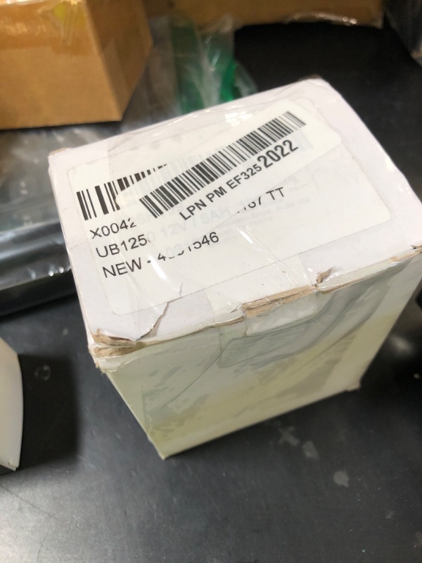 Photo 1 of Universal UB1250 D5741 SLA Battery 12V/ 5AH .187 Tt