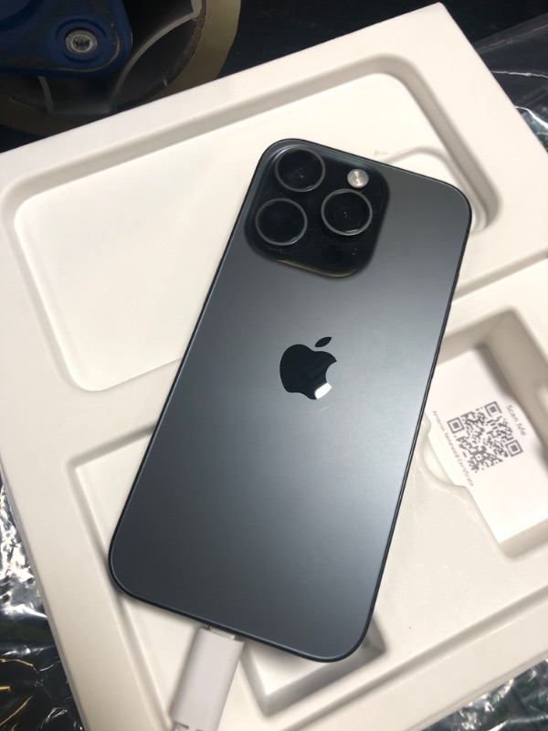 Photo 1 of IPHONE 15 PRO - MISSING CHARGING CORD