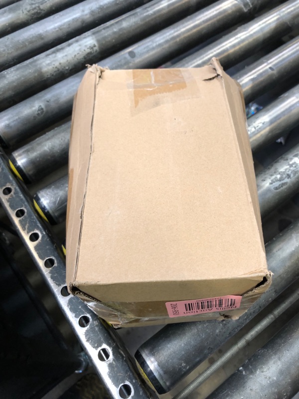 Photo 1 of 300 Pieces T Post Wire Clips T Post Clips T Post Fence Clips Fencing Clips for Securing Galvanized Steel Fence Clips for Barbed Wire Garden Farm Highway Sport Fences