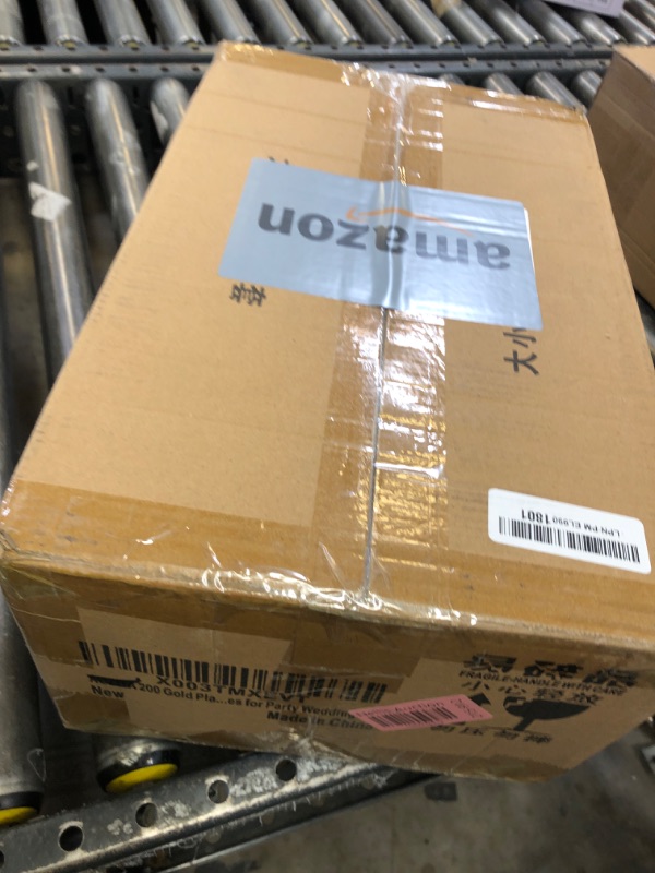 Photo 1 of AOZITA 200 Pcs Gold Plastic Plates for Party, Heavy Duty Disposable Plastic Plates for Party, Holiday, Wedding, Thanksgiving and Birthday