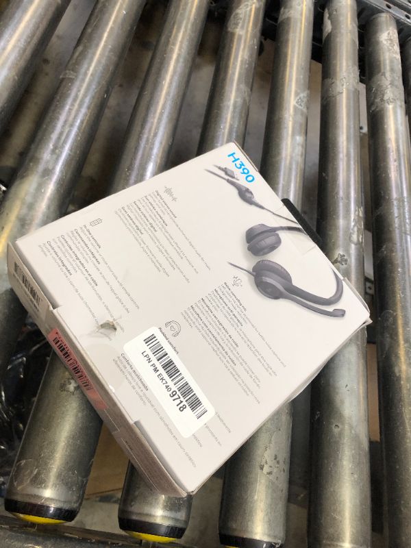 Photo 1 of Logitech H390 Wired Headset for PC/Laptop, Stereo Headphones with Noise Cancelling Microphone, USB-A, In-Line Controls, Works with Chromebook