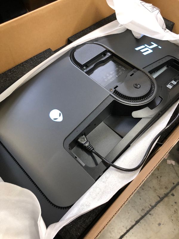 Photo 1 of Alienware AW3423DWF Curved QD-OLED Gaming Monitor - 34-inch Quantum Dot OLED 0.1Ms 165Hz 21:9 Curved Display, 99.3% DCI-P3 Color Gamut, VESA DisplayHDR True Black 400, AMD FreeSync Premium Pro - Black