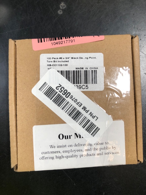 Photo 1 of 100 Pack #8 x 3/4" Black Deck Screws Wood Screws with Star/Torx Drive, Rust Resistant Epoxy Coated, Heavy Duty Structural Wood Screws with Quick Self Tapping Point, Torx Bit Included