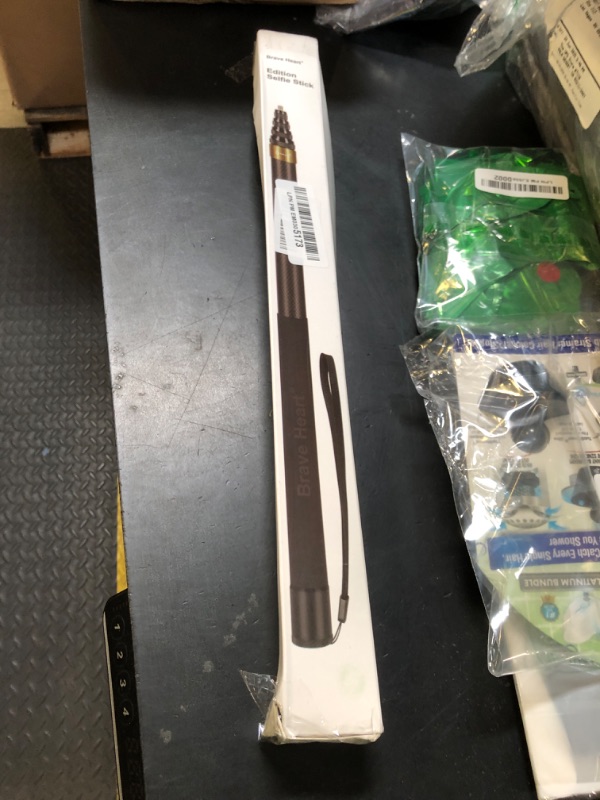 Photo 1 of 118"/3m, 9.8ft Extended Super Long Invisible Carbon Fiber Selfie Stick for Insta360 X5 X4 X3 ONE X2, R, X, GO 3S 3 2 Action 360 Camera Accessories (17 to 118") (Green)