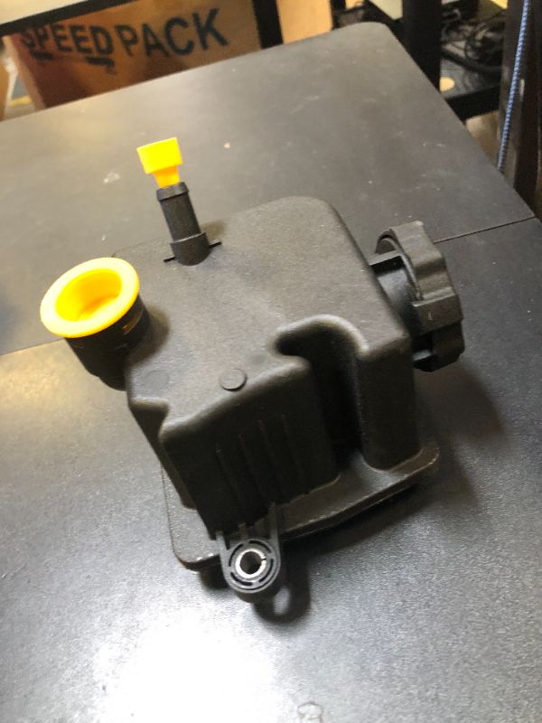 Photo 1 of Parts number# A0004600183 0004600183 Booster pump OIL can 1pack
