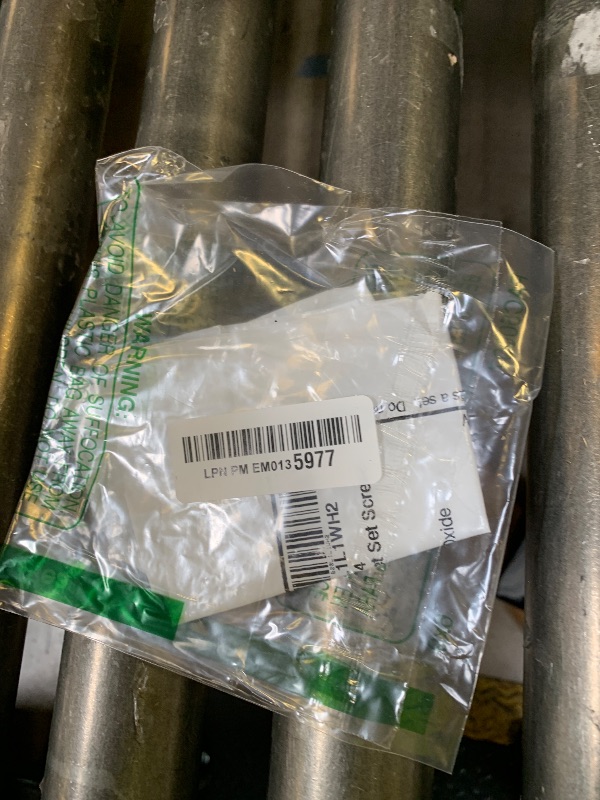 Photo 1 of Hard-to-Find Fastener 014973319564 Fine Socket Set Screws, 1/4-28 x 1/4, Piece-24