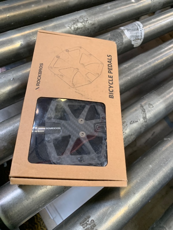 Photo 1 of ROCKBROS Mountain Bike Pedals Carbon Fiber 3 Bearing Lightweight Road Bicycle Pedals Non-Slip 9/16" Wide Flat Pedals