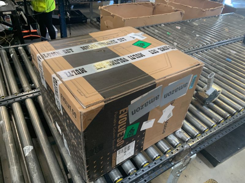 Photo 1 of INCOMPLETE SET!!!! Electro-Voice Evolve 50 1000W Powered Column Speaker Array System (Black) (2 Items)
BOX 2 OF 2 ONLY!!!