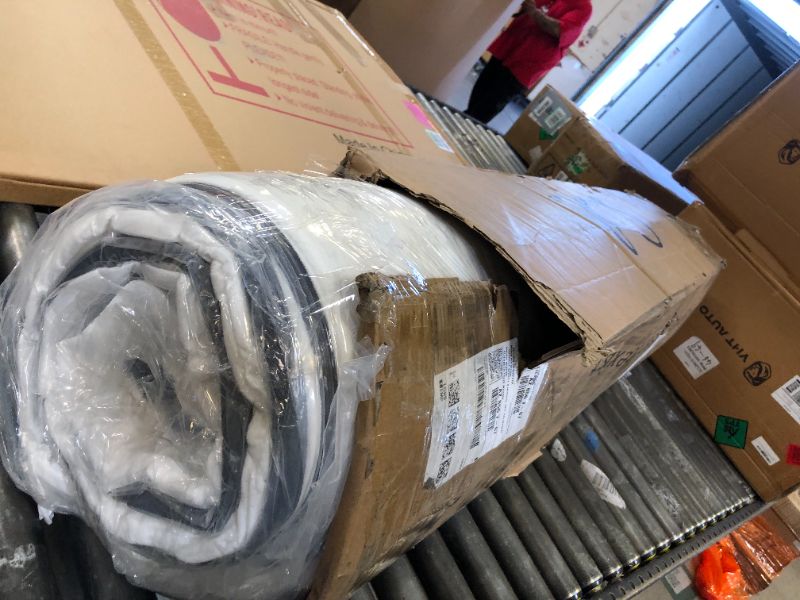 Photo 1 of Sealy 14 inch Queen Mattress