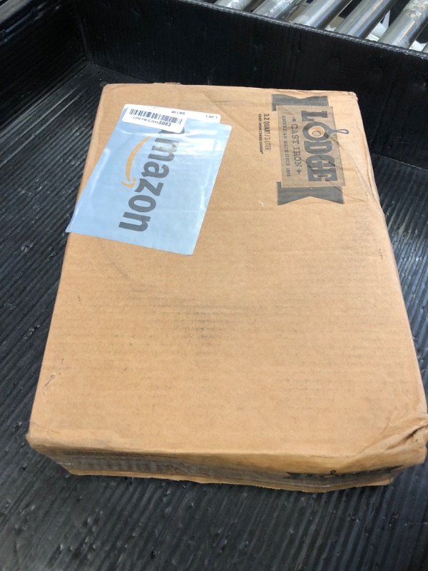Photo 1 of Lodge Cast Iron Wanderlust Series, Cabin Combo Cooker, 3.2 Quart?