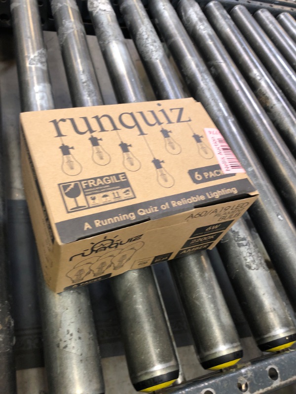 Photo 1 of runquiz 2200k Led Light Bulb,Vintage A19 Edison Bulbs,Dimmable Amber Warm White Tone Light Bulb,Antique Led Filament Light Bulbs,Old Style Light Bulbs,40W/60W Equivalent,4 Watt/6 Watt,E26 Base