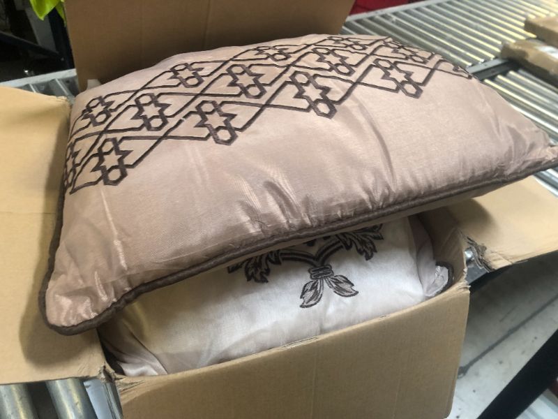 Photo 1 of comforter set king 
