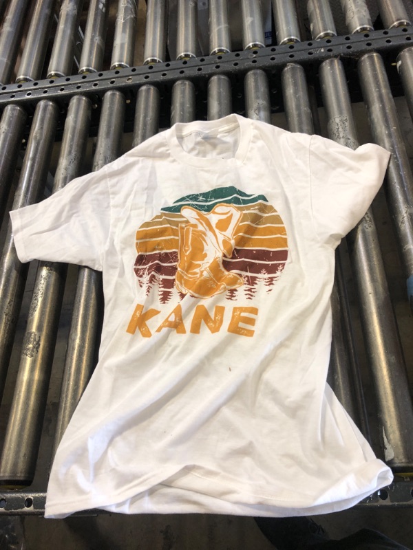 Photo 1 of T-Shirt Small