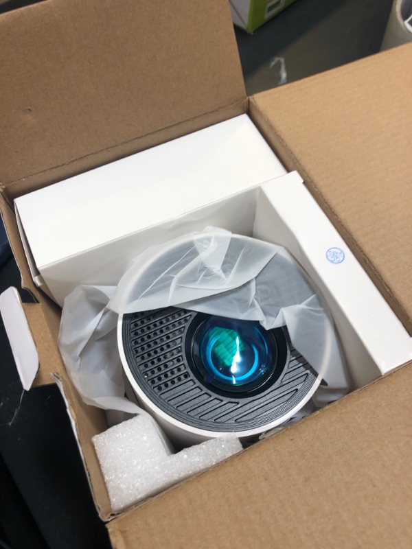 Photo 1 of ?Electric Focus?Magcubic Mini Projector 4K Support, Portable Projector with WiFi 6 and Bluetooth 5.4, Smart Proyector, 5W Soundbase Speaker, 180° Rotation for Home Theater HY300 Ultra