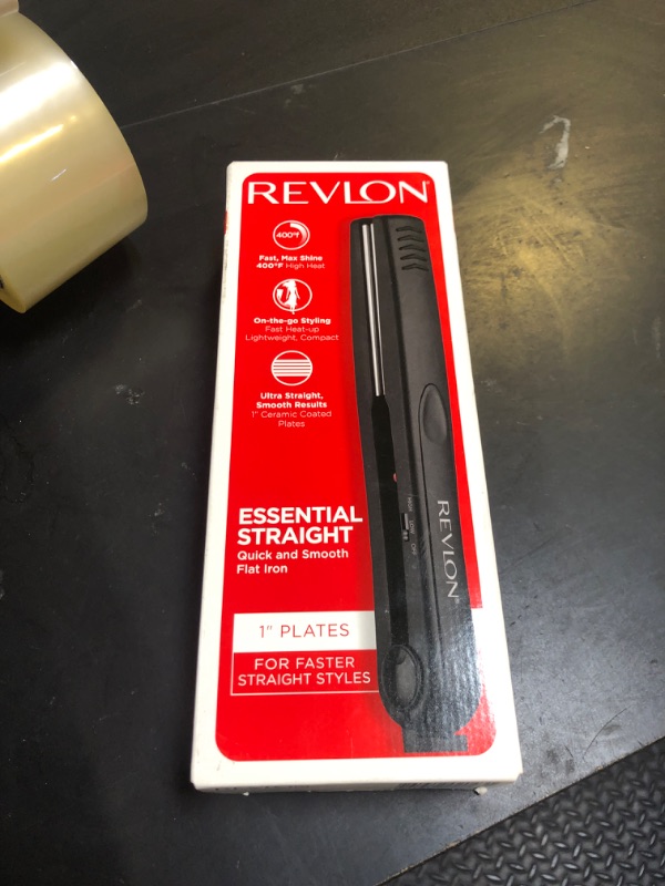 Photo 1 of Revlon Smooth and Straight Ceramic Flat Iron | Fast Results, Smooth Styles (1 in)