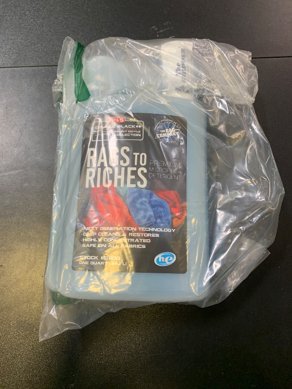 Photo 1 of P & S PROFESSIONAL DETAIL PRODUCTS - Rags to Riches - Premium Microfiber Detergent, Deep Cleans and Restores, Safe on All Fabrics, Highly Concentrated, Next Generation Cleaning Technology (1 Quart)