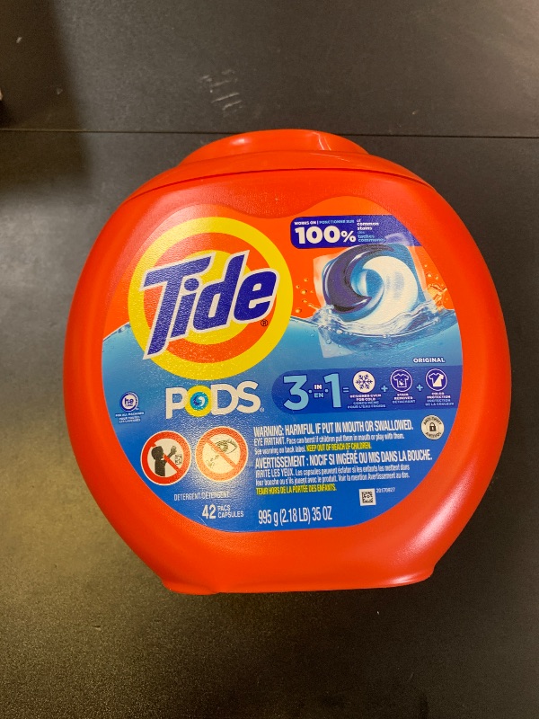 Photo 1 of Tide PODS Laundry Detergent Pacs, 3-in-1 Stain Remover, Odor Fighter, Color Protector, 42 Count, HE compatible, Original Scent (Packaging May Vary)