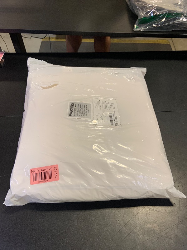 Photo 1 of Humble Bee 410 Polycotton Beekeeping Suit with Round Veil