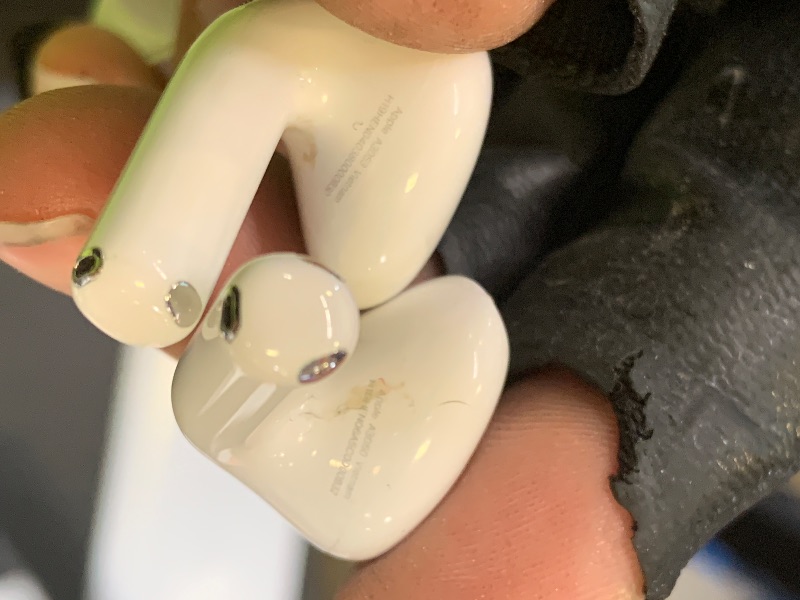 Photo 1 of Apple AirPods 4 Wireless Earbuds, Bluetooth Headphones, Personalized Spatial Audio, Sweat and Water Resistant, USB-C Charging Case, H2 Chip, Up to 30 Hours of Battery Life, Effortless Setup for iPhone