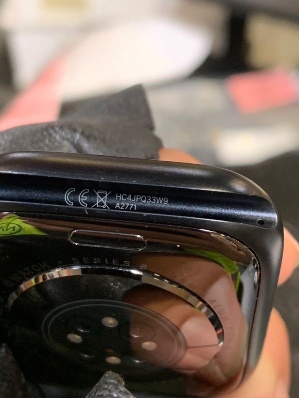 Photo 1 of Apple Watch Series 8 (GPS, 45mm) Midnight Aluminum Case with Midnight Sport Band (Renewed Premium)