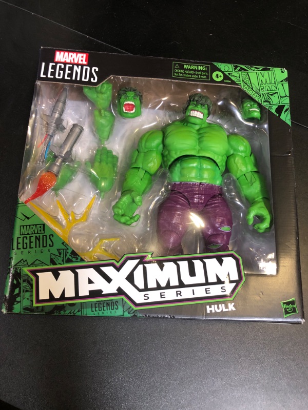 Photo 1 of Marvel Legends Maximum Series Hulk, Deluxe Hulk Comics Collectible 6-Inch Scale Action Figure with Incredible Articulation and Smashing Accessories