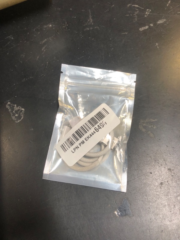 Photo 1 of 1.5FT Short IPhone 16e/16/15 Woven Cable, USB A to USB C CarPlay Charger Cable for iPhone 15/16 SE,16 Pro Max, 16 Plus,iPad 10th Gen,iPad Pro 12.9/11,iPad Air 5th/4th Gen, Mini 6th Nylon Charging Cord