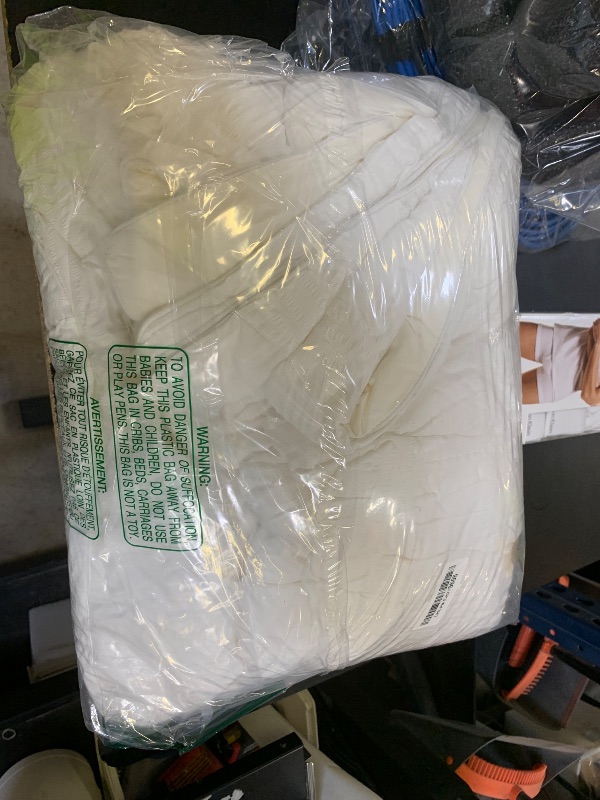 Photo 1 of Cozy Bliss Cooling Comforter King Size Seersucker Plaid, Q-Max 0.4 Reversible Lightweight Cooling Blanket, Breathable Silk Smooth Summer Bedding Quilt for Hot Sleepers Night Sweats White