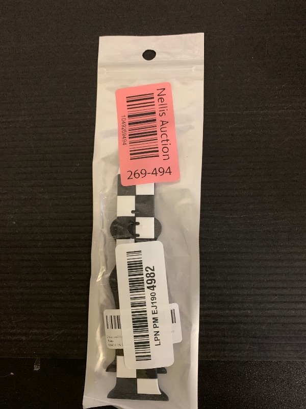 Photo 1 of Luxury Checkered Designer Bands Compatible with Apple Watch Band 38mm 40mm 41mm Women Men,Soft Silicone Sport Strap Replacement Wristbands for iWatch Series 10 9 8 Ultra 7 6 5 4 3 2 1 SE