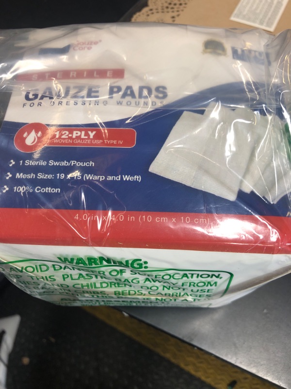Photo 1 of 100pc Large Sterile Gauze Pads 4x4 Sterile for Wounds Bulk - 12ply Woven Gauze Sponges 4x4 Sterile - USP IV Breathable Mesh 4x4 Gauze Pads Sterile for Enhanced Absorption - First Aid Medical