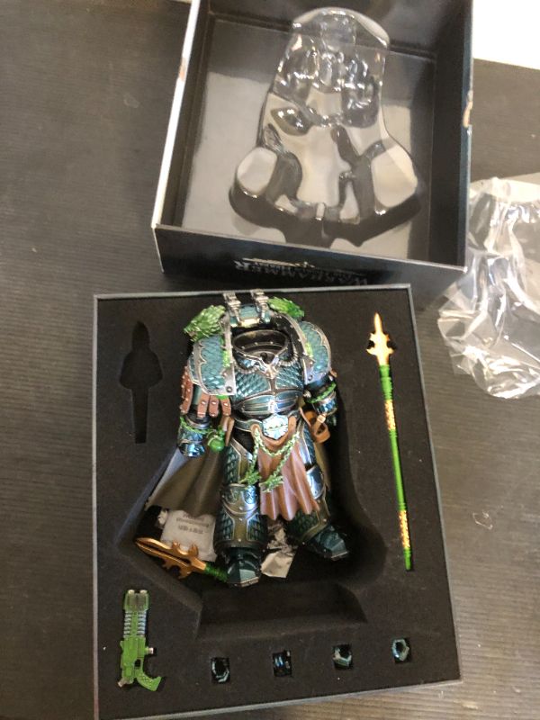 Photo 1 of JOYTOY-Warhammer The Horus Heresy-1:18-Action Figure-Alpha Legion Alpharius, Primarch of The XXth Legion-Collection Model Birthday Gifts