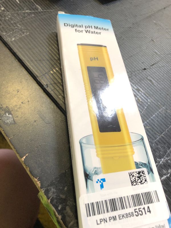 Photo 1 of PH Meter for Water Hydroponics Digital PH Tester Pen 0.01 High Accuracy Pocket Size with 0-14 PH Measurement Range for Household Drinking, Pool and Aquarium