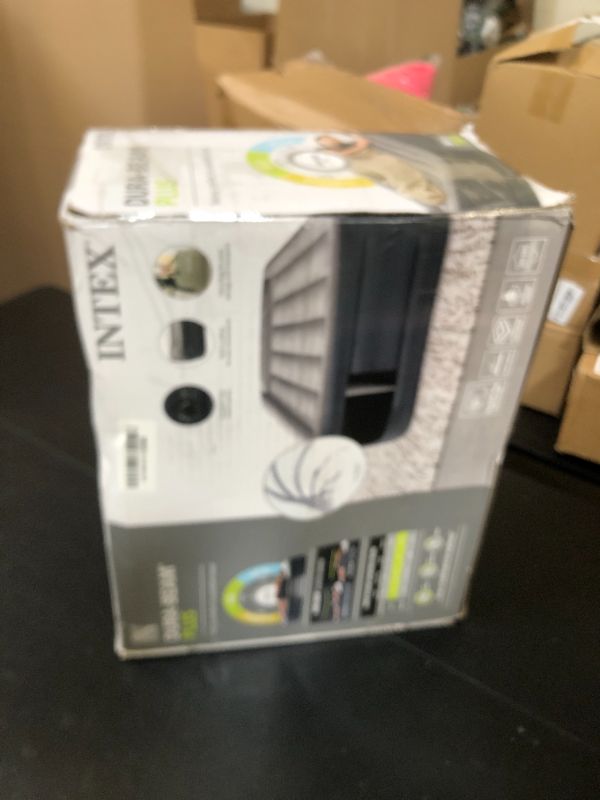Photo 1 of Intex 64131ED Dura-Beam Plus Deluxe Pillow: Fiber-Tech – Twin Size – Built-in Electric Pump – 16.5in Bed Height – 300lb Weight Capacity