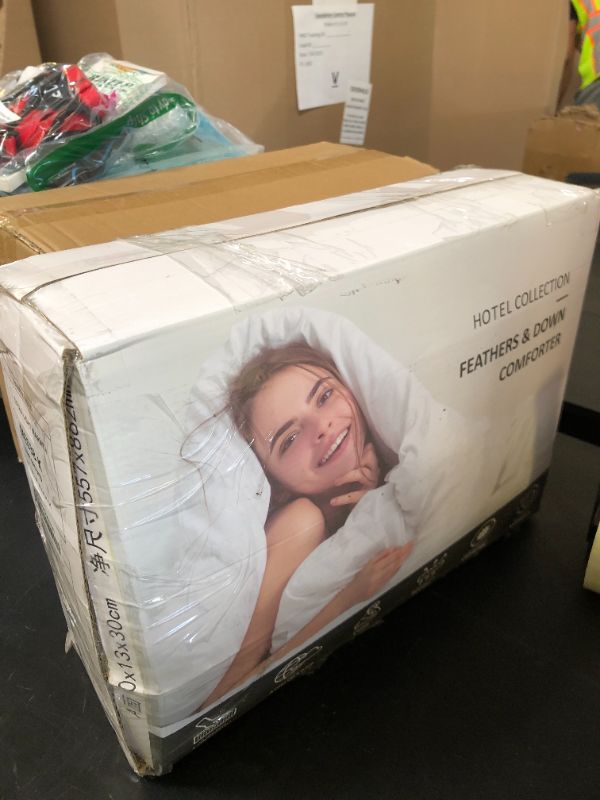 Photo 1 of APSMILE Luxurious King Size Down Feather Fibers Comforter, Ultra-Soft Down Feather Fibers Duvet, 39oz Hotel Collection Comforter Medium Warmth All Season Fluffy Duvet Insert (106x90, White)