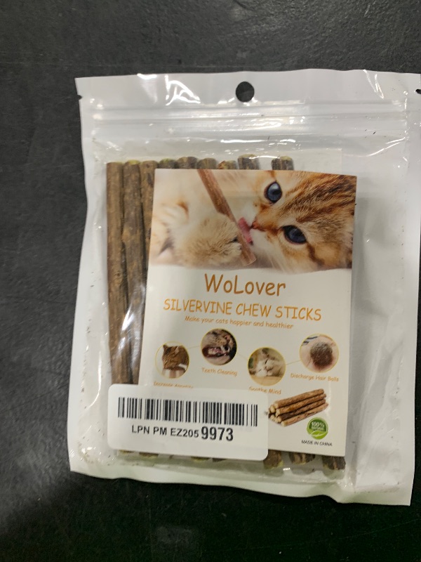 Photo 1 of WoLover 10 PCS Cat Catnip Sticks, Natural Matatabi Silvervine Sticks - Cleaning Teeth Molar Tools Kitten Chew Toy Natural Catnip Cats Toy
