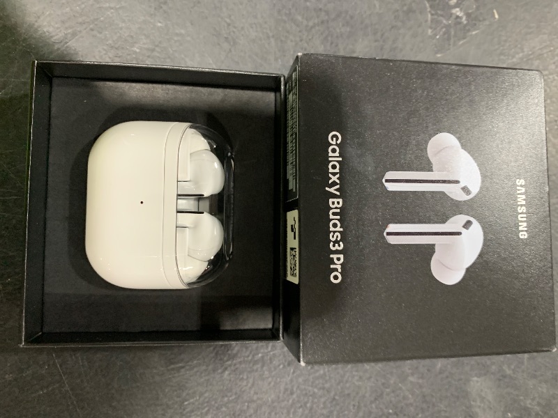 Photo 1 of Samsung Galaxy Buds 3 Pro AI True Wireless Bluetooth Earbuds, Noise Cancelling, Sound Optimization, Redesigned Comfort Fit, White [US Version, Amazon Exclusive, 2Yr Warranty]