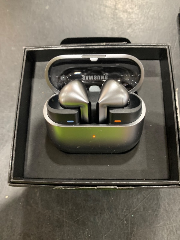 Photo 1 of Samsung Galaxy Buds 3 Pro AI True Wireless Bluetooth Earbuds, Noise Cancelling, Sound Optimization, Redesigned Comfort Fit, Silver [US Version, Amazon Exclusive, 2Yr Warranty]