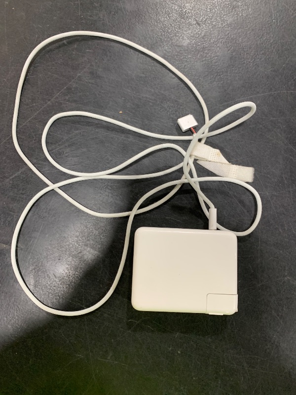 Photo 1 of Apple 2022 MacBook Air with Apple M2 Chip (13-inch, 8GB RAM, 256GB SSD Storage) Midnight (Renewed Premium)