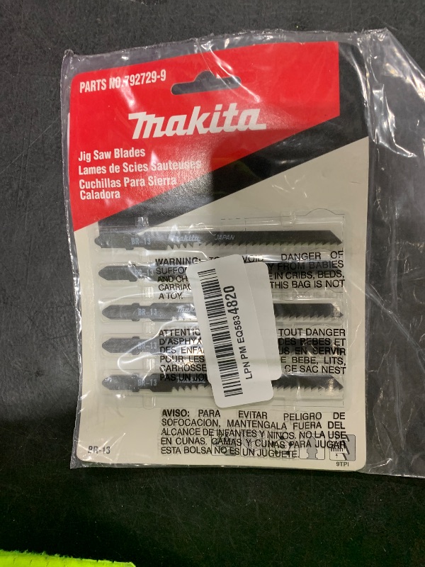 Photo 1 of MILWAUKEE ELECTRIC TOOL 48-32-4717 Shockwave Insert Bit Slotted 3/16" Bulk (25)