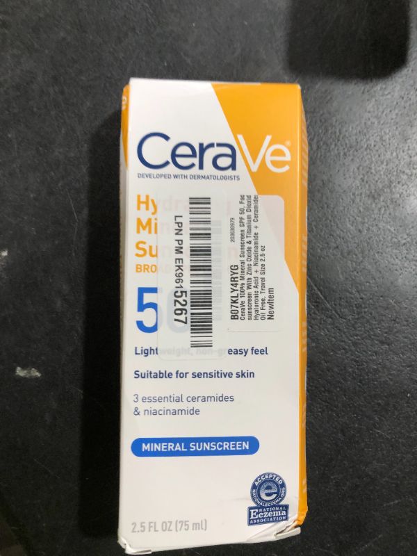 Photo 1 of CeraVe 100% Mineral Sunscreen SPF 50, Face sunscreen With Zinc Oxide & Titanium Dioxide, Hyaluronic Acid + Niacinamide + Ceramides, Oil Free, Travel Size 2.5 oz