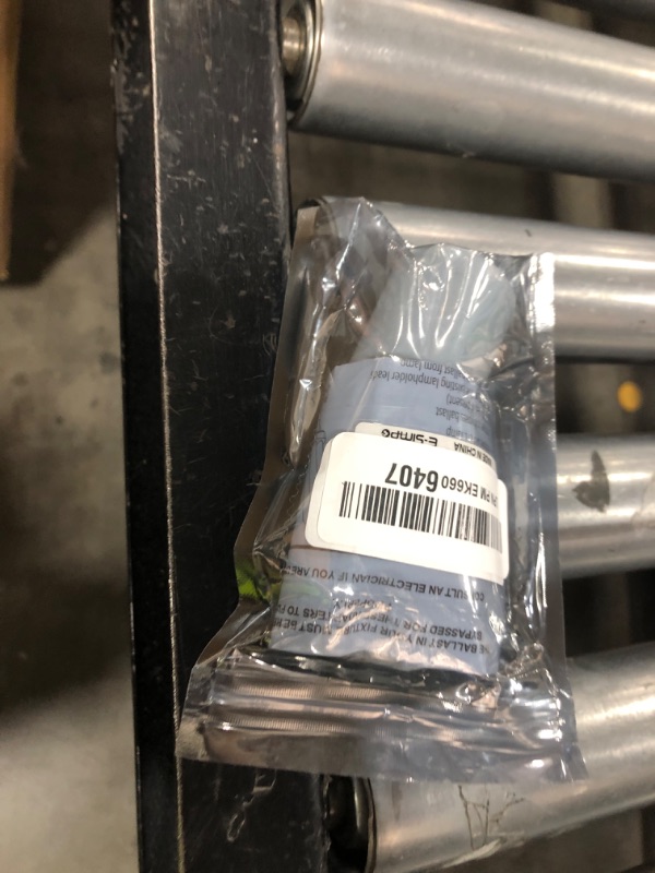 Photo 1 of E-Simpo 2pcs 4Pin Gx24q CFL to E26/E27 Medium Screw LED Bulb Base Holder Light Socket Adapter Converter. NOT Plug and Play, Need Rewire/Bypass Ballast. (2-Pack)