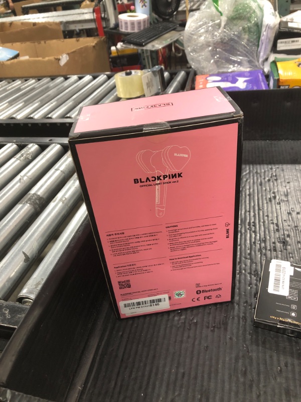 Photo 1 of KPOPINTOUCH Blackpink Official Fan Light Stick Version 2 Cheering Lightstick for K-Pop Idol Concert Lightup Lighting Party Supplies
