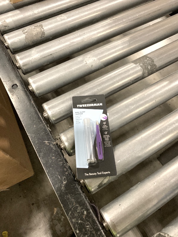 Photo 1 of Tweezerman Blooming Lilac Stainless Steel Mini Slant Tweezer