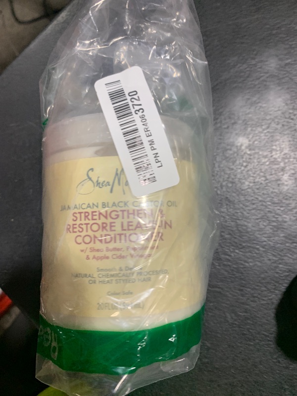 Photo 1 of SheaMoisture Leave In Conditioner Conditioner For Hair Jamaican Black Castor Oil To Soften and Detangle Hair 20 oz