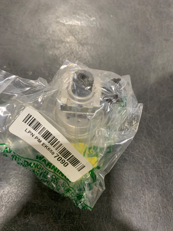 Photo 1 of tycardor HT 904-504 Diesel Fluid Urea Reductant Injector Compatible with Ford F250 F350 F450 F550 6.7L 2011-2016 Replace EM1502IJ AL3Z5J281A