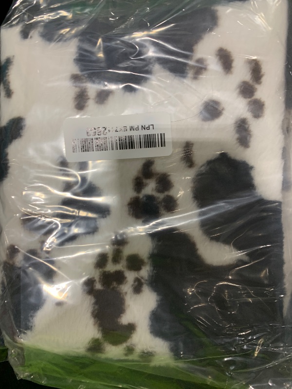 Photo 1 of Sgizoku Cow Print Rug - 3.6x2.5 Feet Cow Hide Rugs Faux Cowhide Rug Cute Area Rug Fun Western Room Decor Cow Rugs for Living Room Bedroom Non-Slip Brown(43 inches x 29 inches)