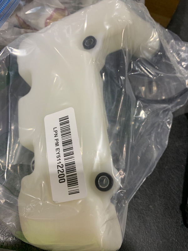 Photo 1 of AILEETE Gas Fuel Tank Assembly 4134 350 0400 for Stihl FS120 FS200 FS250 FS250R FS300 FS350 FR350 FR450 FR480 FT250 HT250 BT120C BT121 SP200 Brushcutters & Trimmers