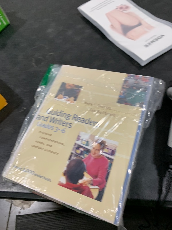 Photo 1 of GRAD 3-6 READING BOOK 