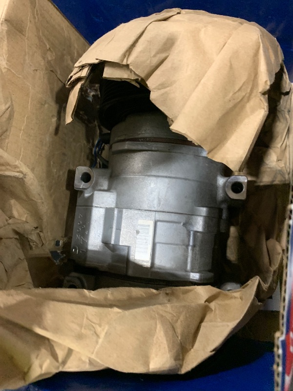 Photo 1 of Denso NEW AC COMPRESSOR (4711537)