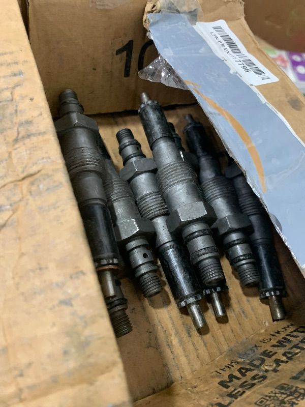 Photo 1 of ARSTAK Set of 8 Fuel Injector Nozzle Compatible with Ford F250, F350, E250/E-350 Econoline Club Wagon 1983-1994 6.9L 7.3L IDI Non Compatible with Powerstroke Diesel, Replace# 6760301