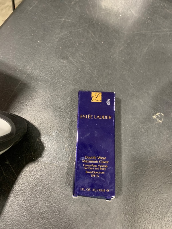 Photo 1 of Estée Lauder Double Wear 24-Hour Maximum Cover Camouflage Foundation for Face and Body SPF 15 | Full Coverage | Covers Scars & Tattoos, 1.0 Fl Oz, 2N1 Desert Beige